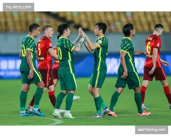 雨战影响，半场双方共获得18次界外球，创本赛季纪录